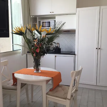 Attico Al Centro Appartement Cefalù Kamer foto